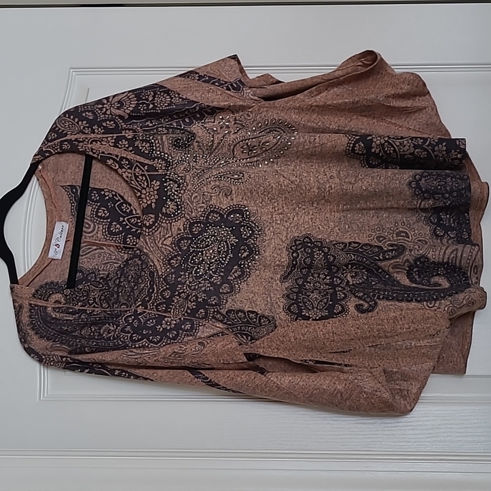 5th Culture Sweater/Poncho with Crystals & Studs - Size Small
